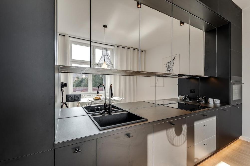 Jan III Sobieski - Luksusowy Apartament L Z Darmowym Prywatnym Parkingiem Gliwice Ngoại thất bức ảnh